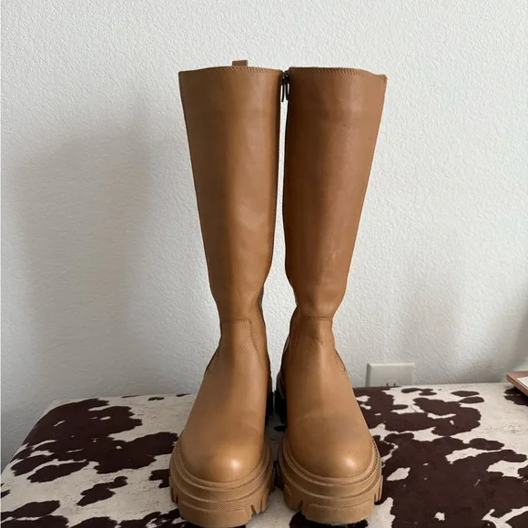 SOLD ON DEPOP Steve Madden Lug Sole Platform Boots - Picture 6 of 10